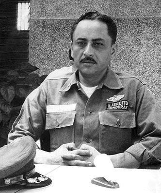 Osvaldo López Arellano, presidente de Honduras 1963-1970, 1972-1975. 